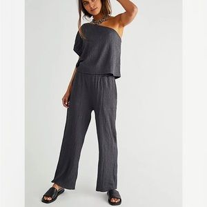 NWT FREE PEOPLE FP BEACH Sz XS GIA SET ONE SHOULDER TOP WIDE LEG PANT SET
